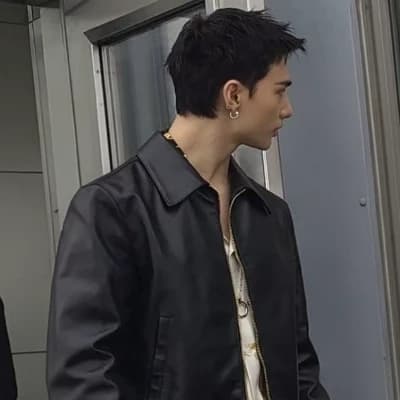 Hwang Hyunjin. thumbnail