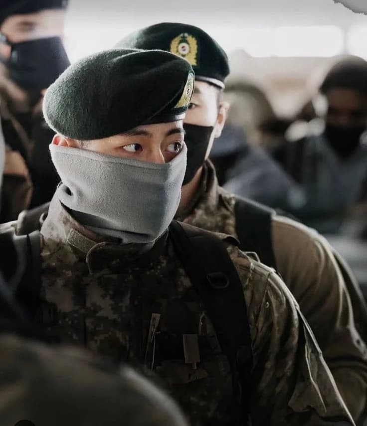 Kim Taehyung thumbnail