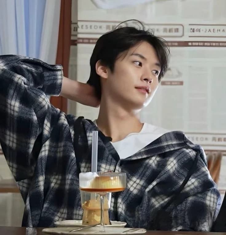 Lee Minho  thumbnail