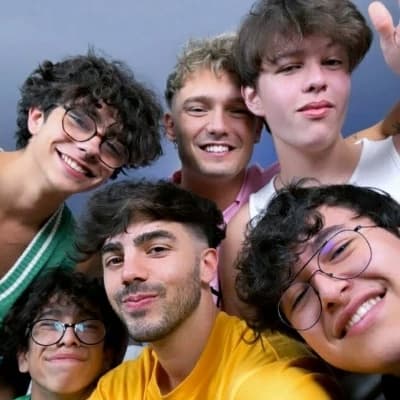 Fede and the neighboring thumbnail