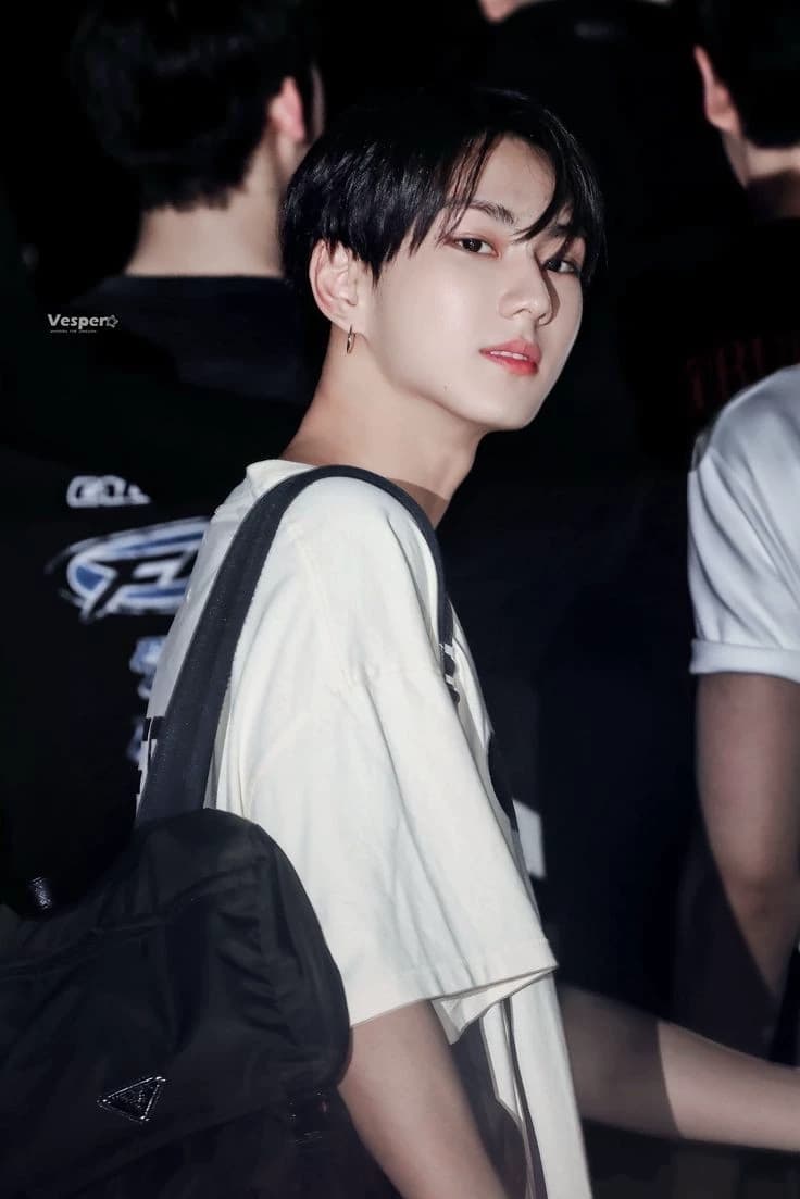 Jungwon thumbnail