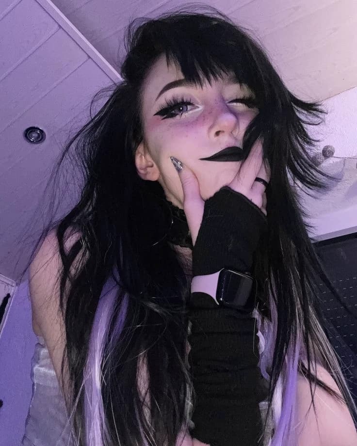Ashley thumbnail