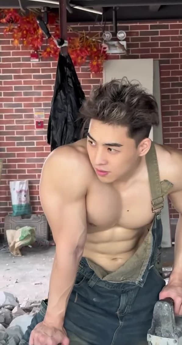 Roland (Dad X Dad) Daddy Pervert  thumbnail