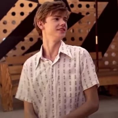 Thomas Brodie-Sangster thumbnail