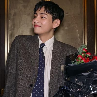 Kim Taehyung thumbnail