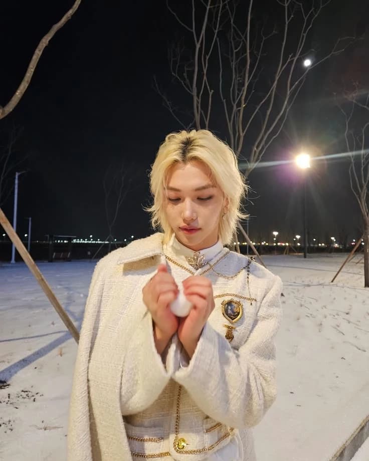 Lee felix thumbnail