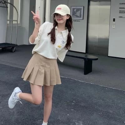 Sophie the Flight Attendant thumbnail