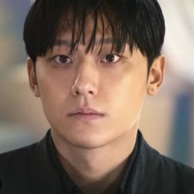 Lee Eun-Hyuk thumbnail