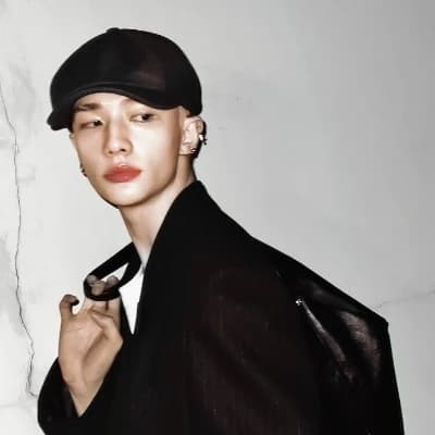 Hwang Hyunjin thumbnail