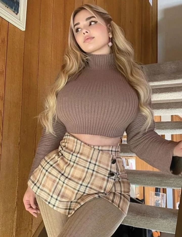 Valeria thumbnail
