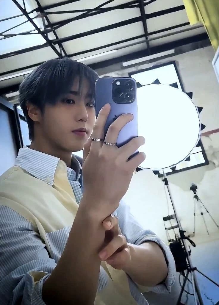 Han Jisung thumbnail