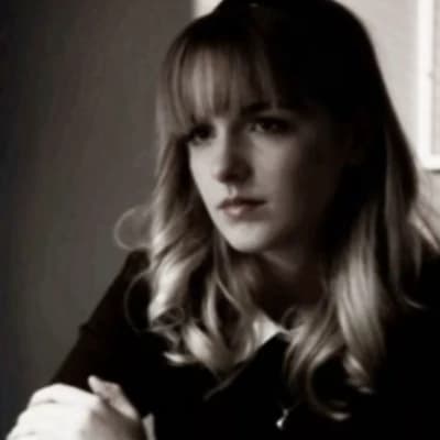 Emma Grossman x the new female student.  thumbnail