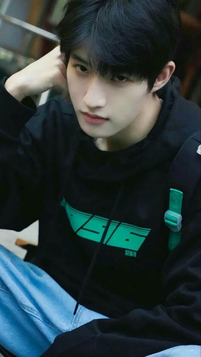 Xiao Zhan thumbnail