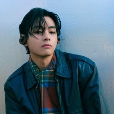 Kim Taehyung (V) thumbnail