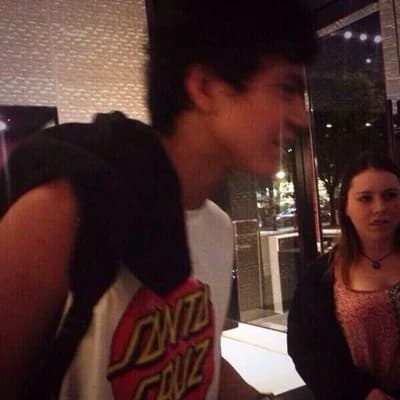Calum Hood: Friends with benefits thumbnail