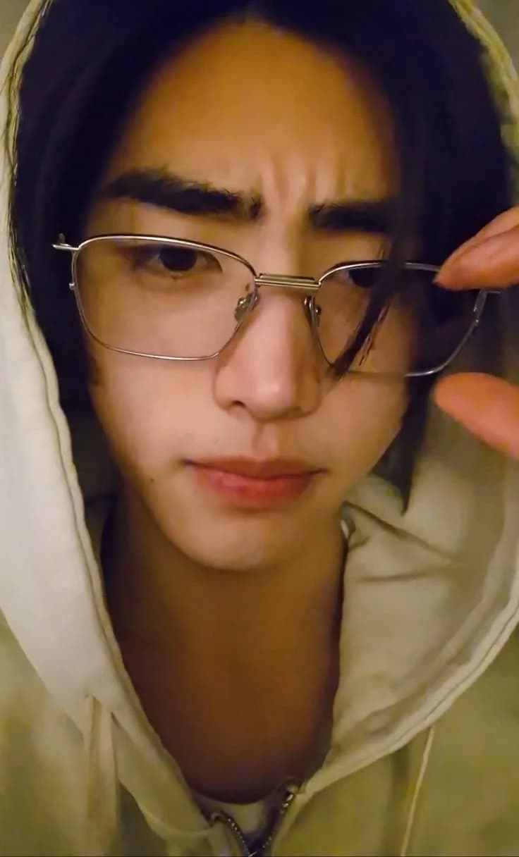 sunghoon thumbnail
