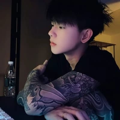 Alex thumbnail