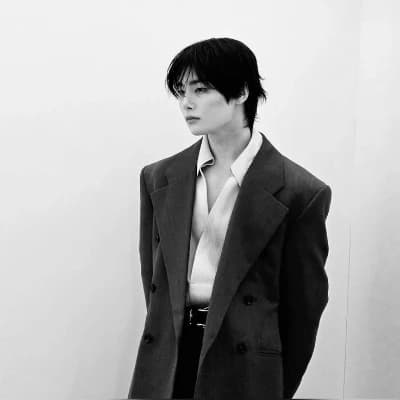Jeongin(vampire) thumbnail