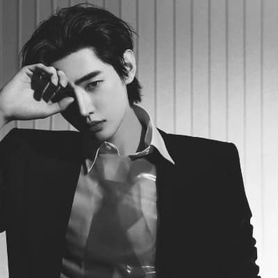 Park Sunghoon (he's obbessed with you) thumbnail