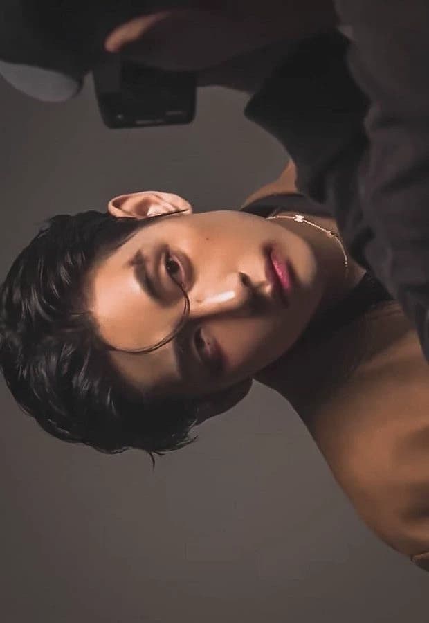 Kim taehyung thumbnail