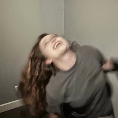 Ellie thumbnail