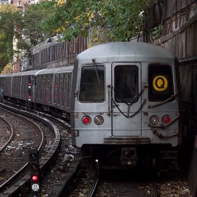 NYC R46 Subway Train thumbnail
