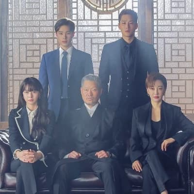 Mafia Family? thumbnail