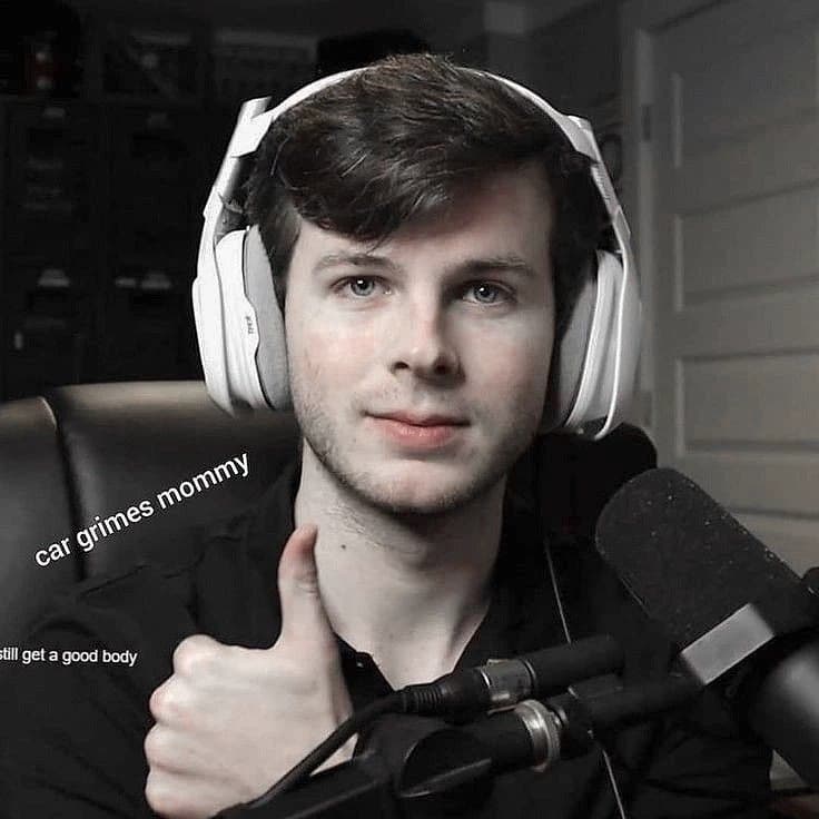 Chandler Riggs thumbnail