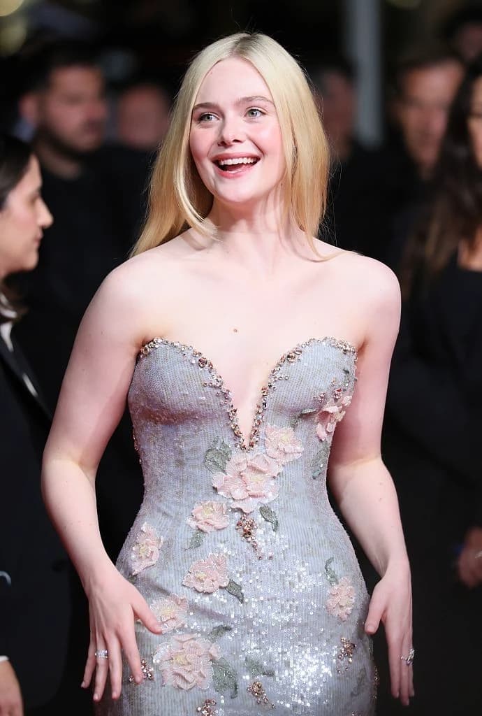 Elle Fanning thumbnail