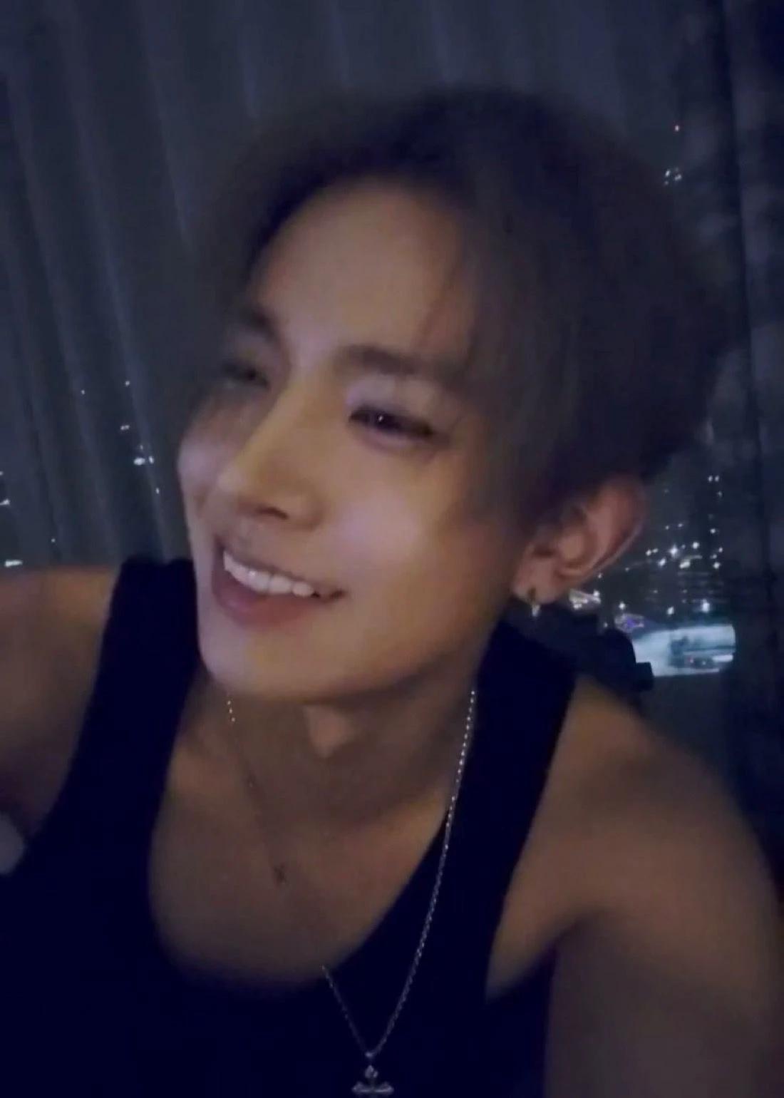 Heeseung thumbnail