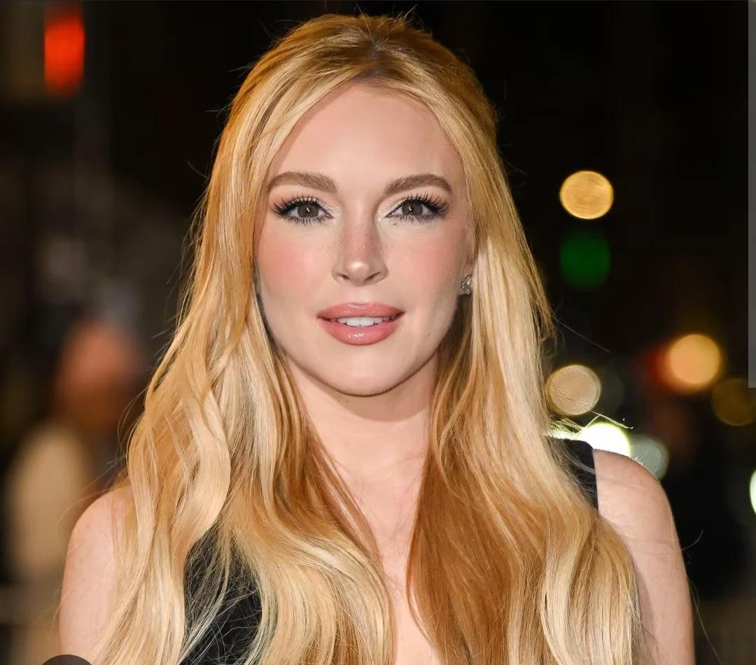 Lindsay Lohan thumbnail