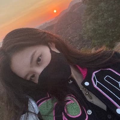 Jennie thumbnail