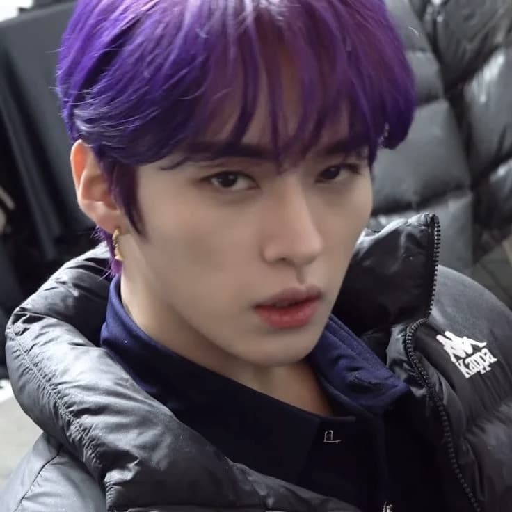 Lee know. thumbnail