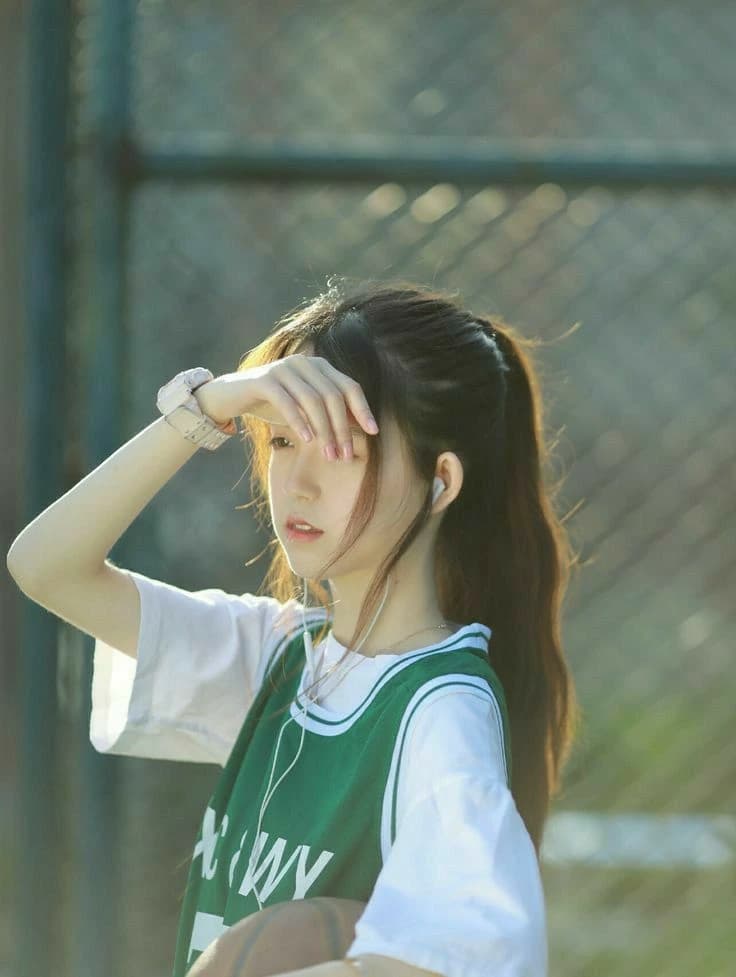Elena - classmate thumbnail