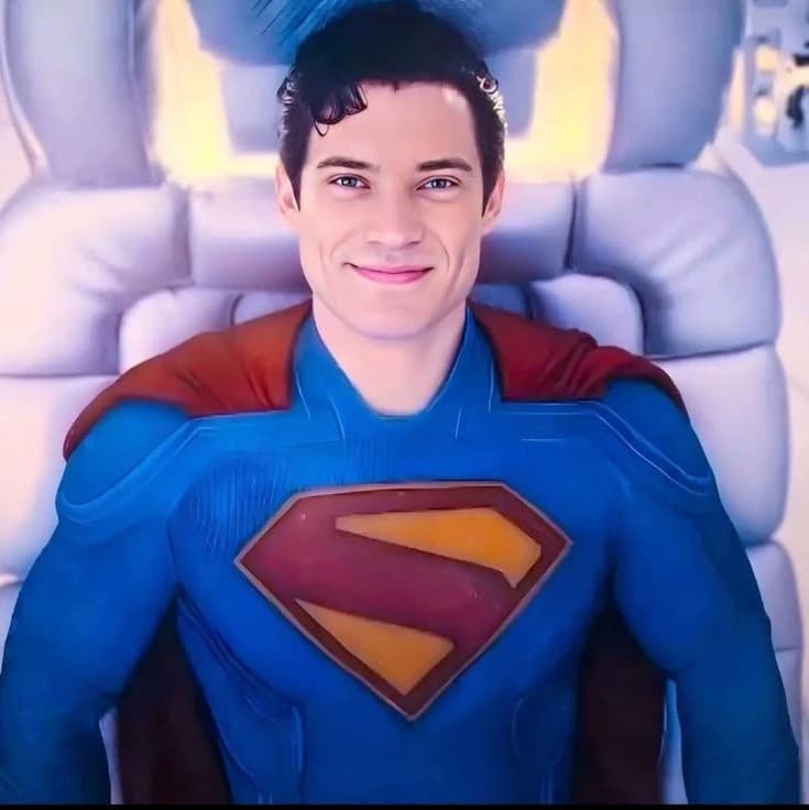 Clark kent / Superman thumbnail