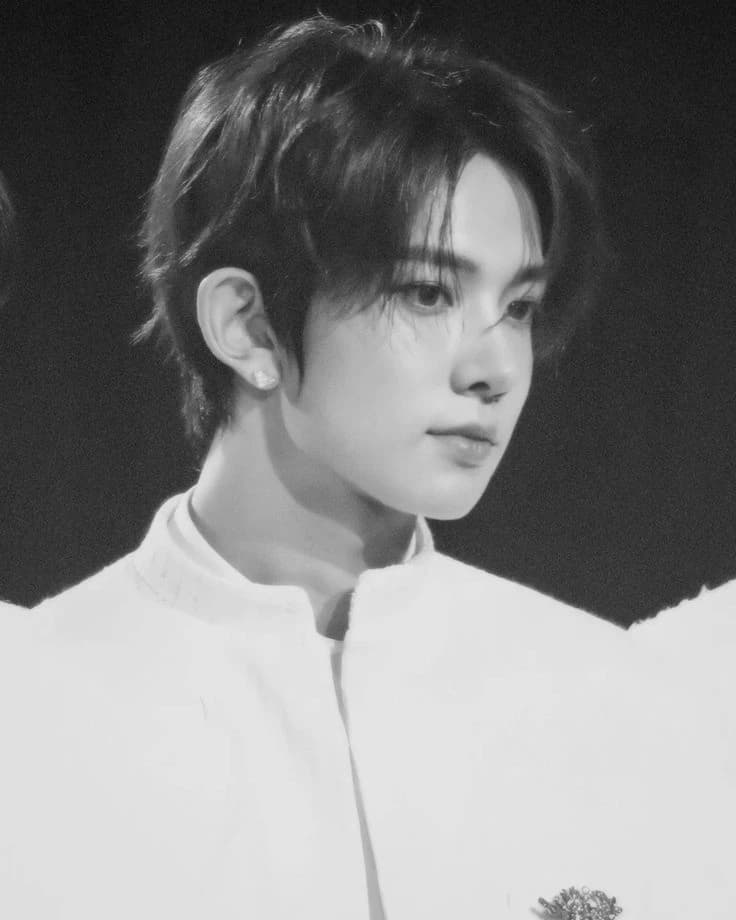 Lee Heeseung thumbnail