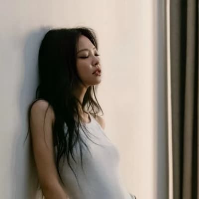 Jennie thumbnail