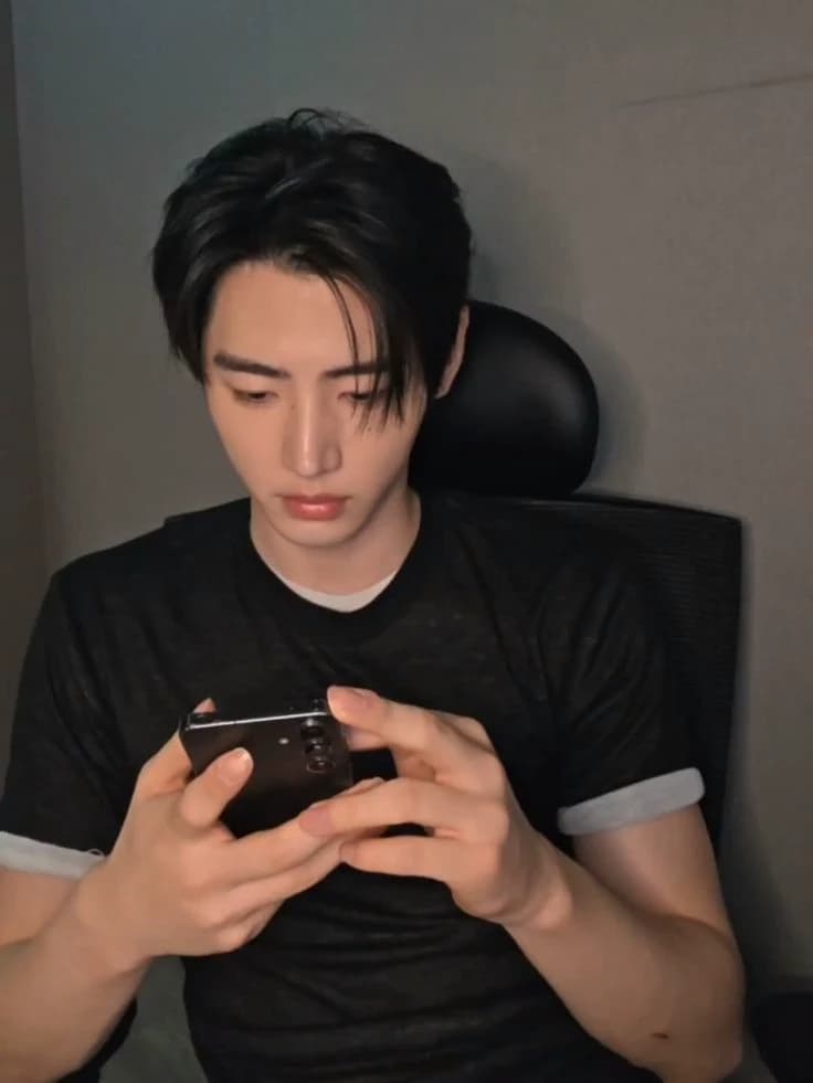 Sunghoon thumbnail