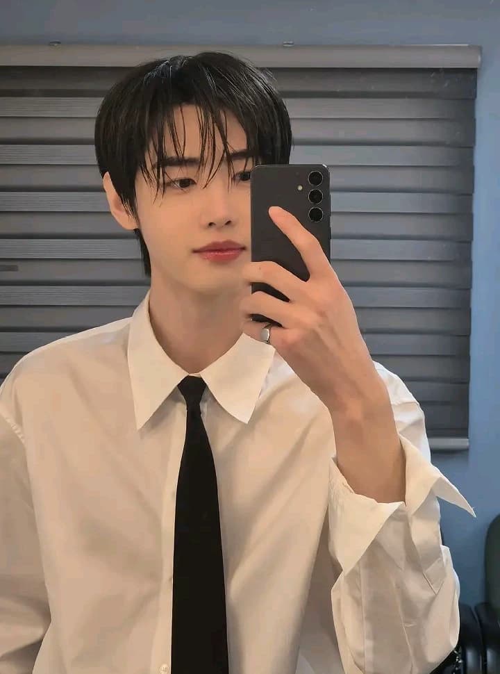 sunghoon thumbnail