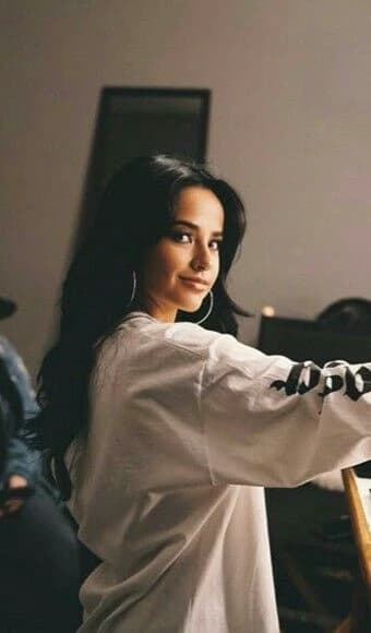 Becky g thumbnail