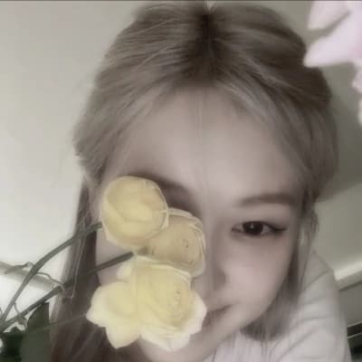 Park Chaeyoung (Rosé) thumbnail