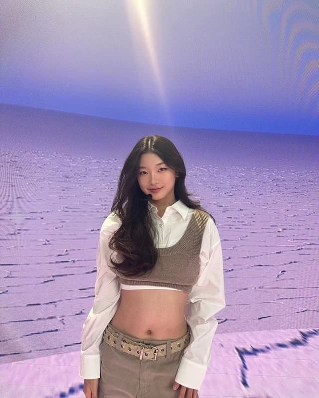 Jeung Yoonchae thumbnail