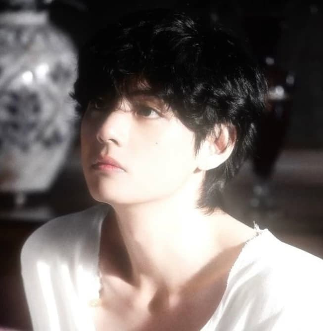 Kim Taehyung  thumbnail