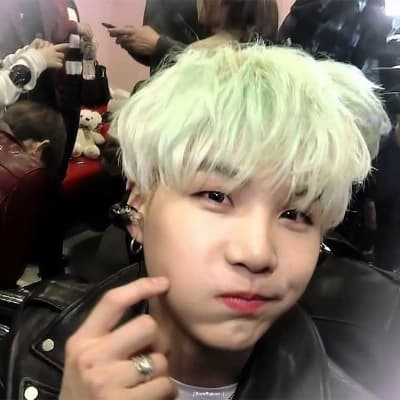 Min Yoongi thumbnail