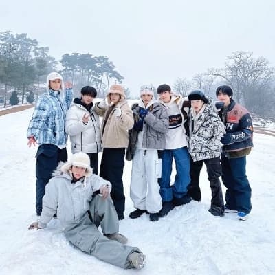 STRAY KIDS thumbnail