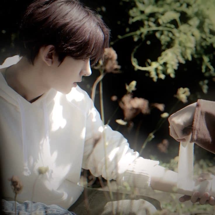 Lee Heeseung. thumbnail
