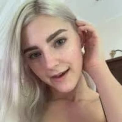 Emily thumbnail