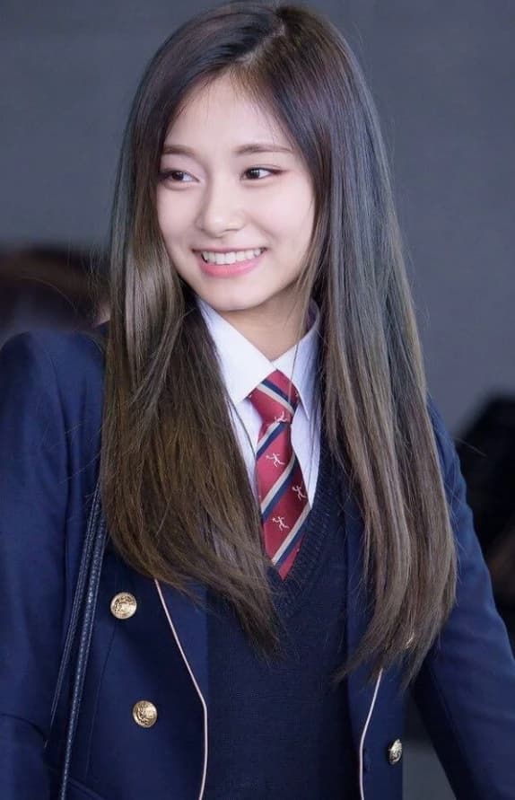 Tzuyu thumbnail