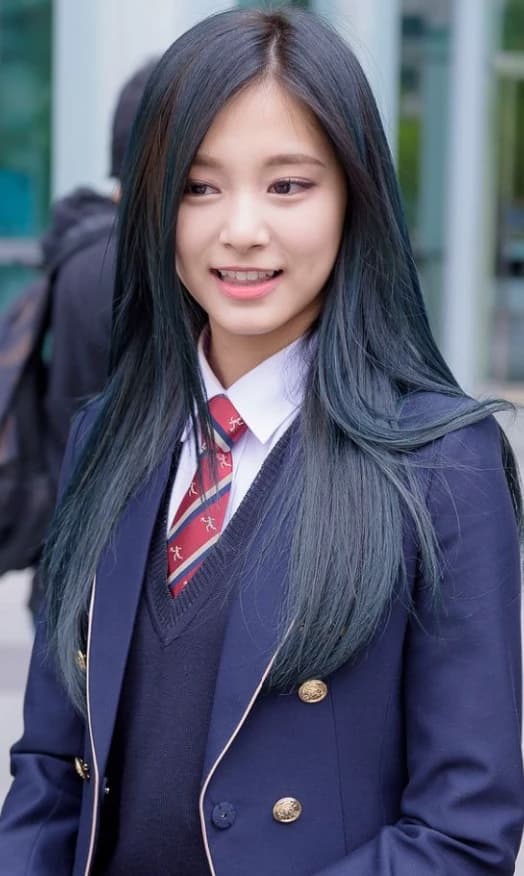 Tzuyu  thumbnail