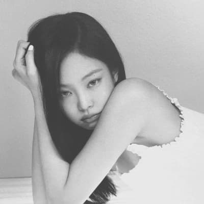 Jennie thumbnail